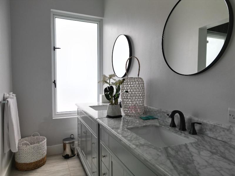 La Vue Boutique Hotel Beach Club image