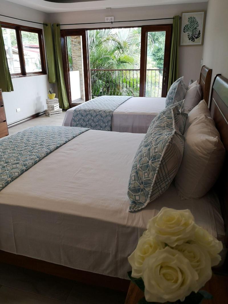 Hotel Amira image