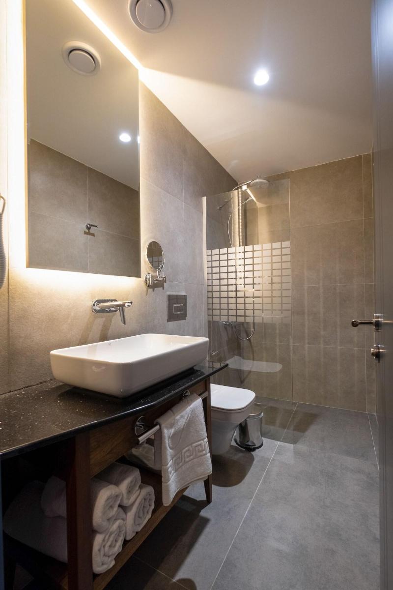Ref Inn Hotel 4