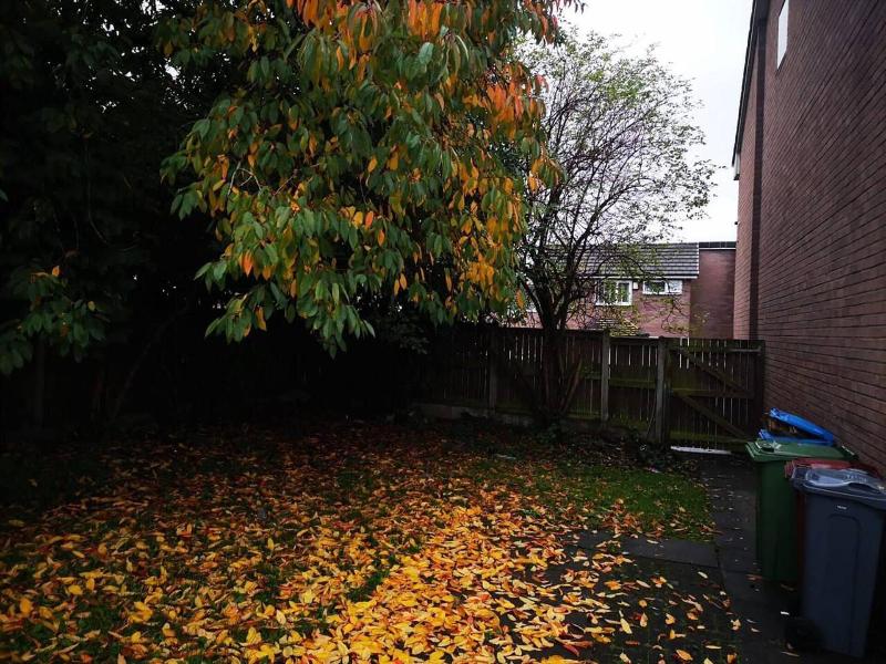 Nice Residential Within Easy Reach To Town image