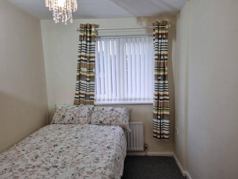 Nice Residential Within Easy Reach To Town image