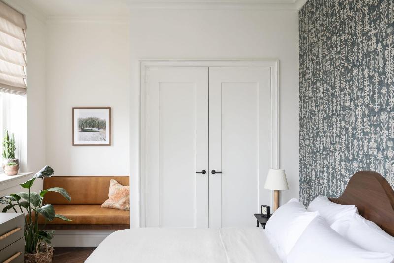 The Pinch Hotel image