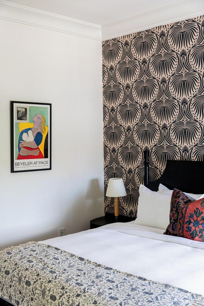 The Pinch Hotel image