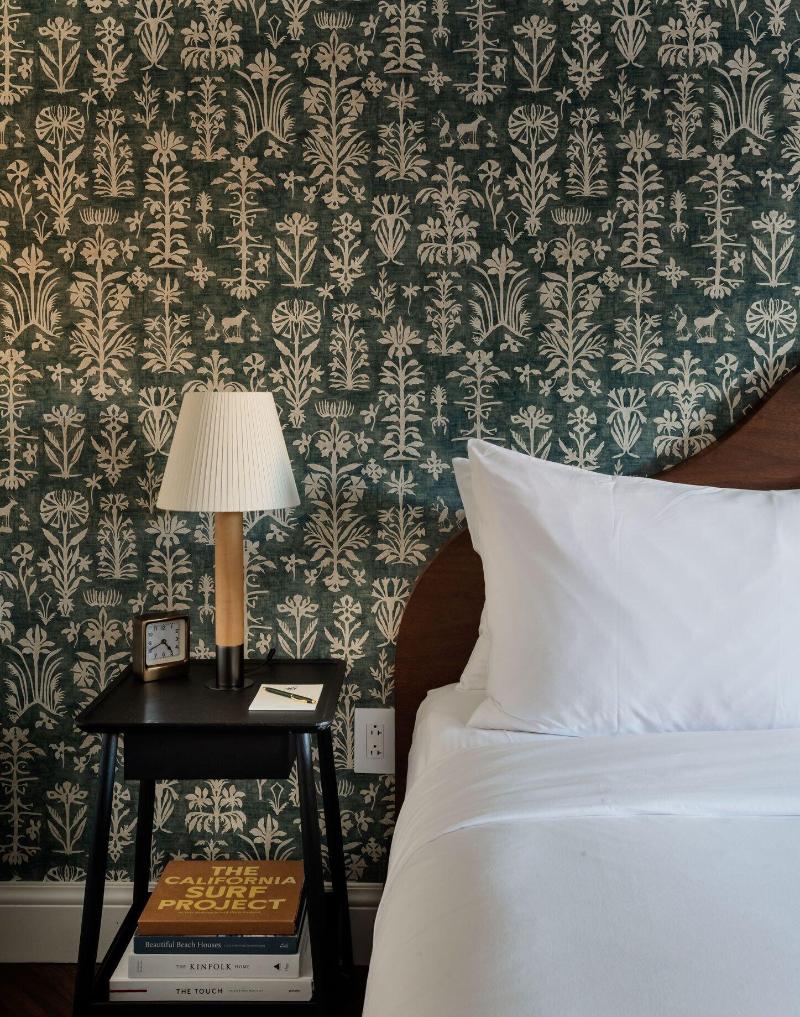 The Pinch Hotel image