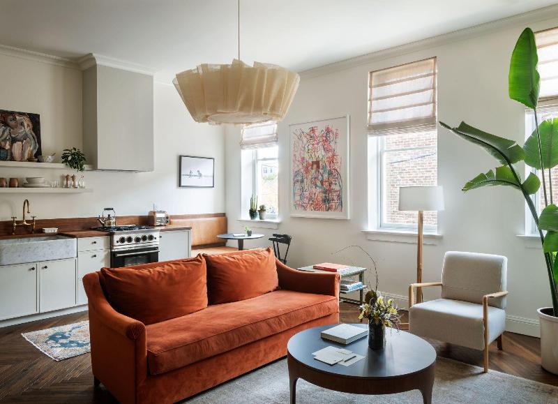 The Pinch Hotel image