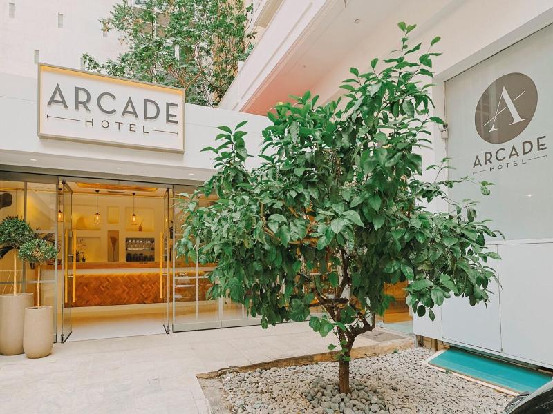 Arcade Hotel image