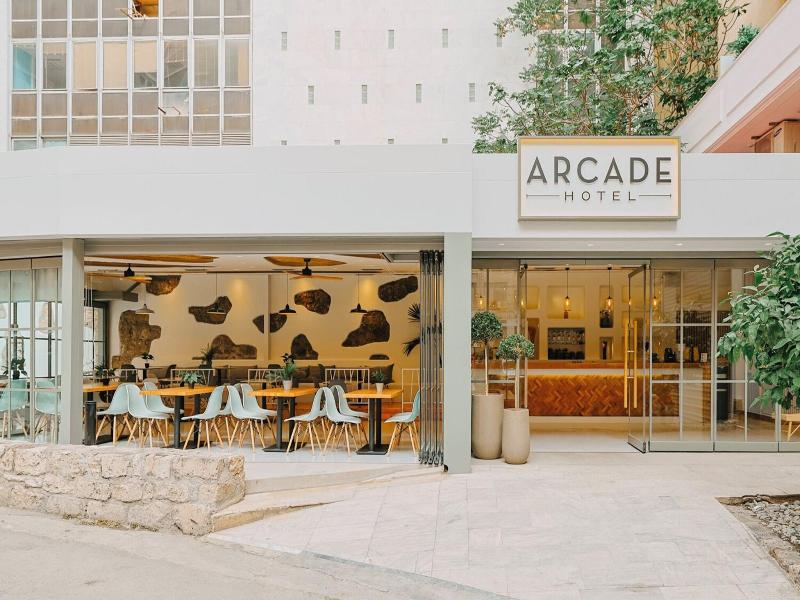 Arcade Hotel image