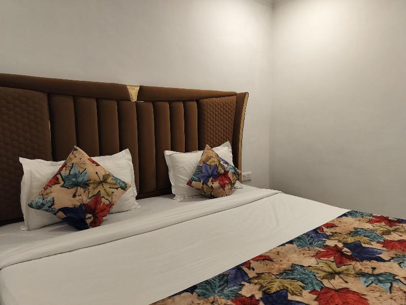 Farmhouse Inn image