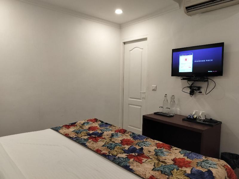 Farmhouse Inn image