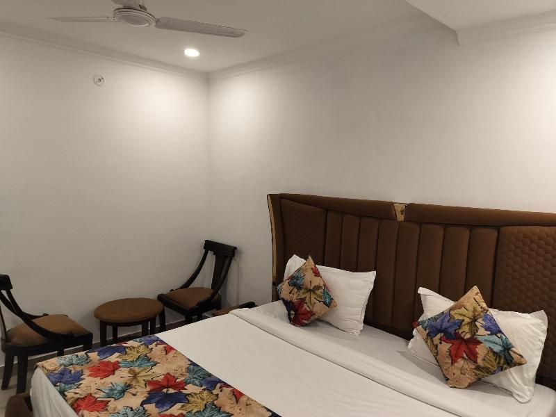 Farmhouse Inn image