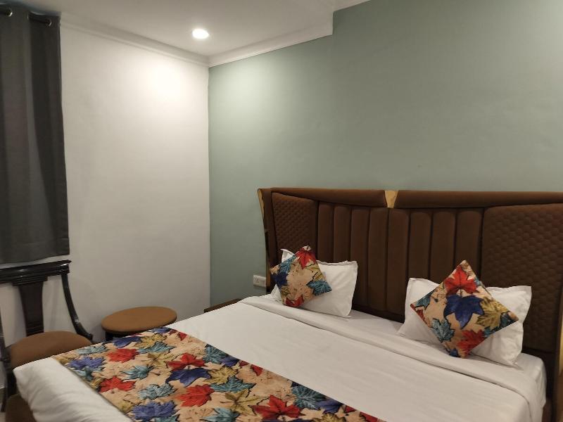 Farmhouse Inn image
