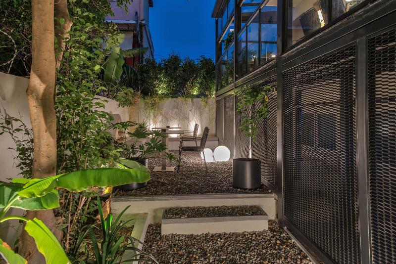 Bitzaro Boutique Hotel image