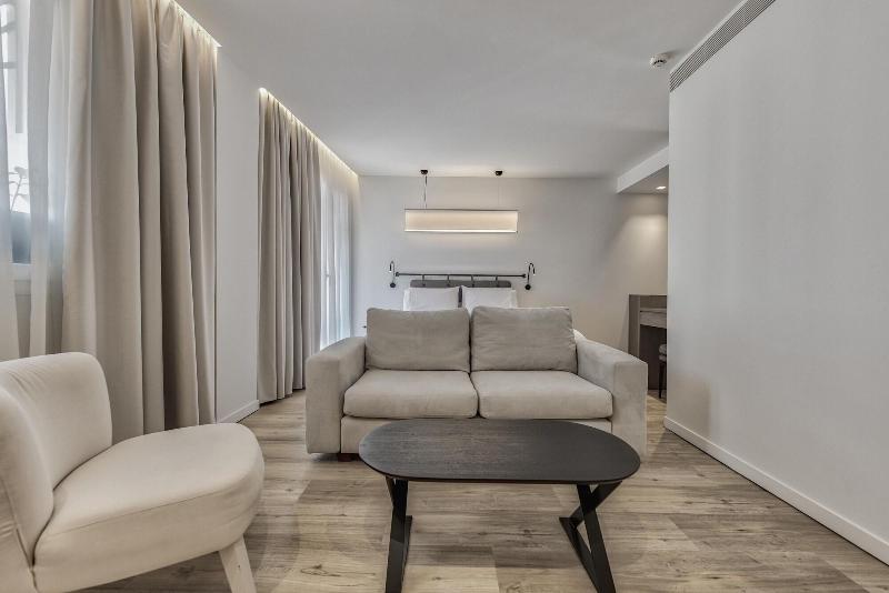 Bitzaro Boutique Hotel image