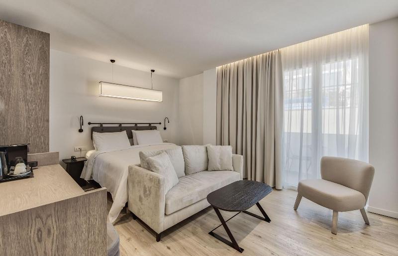 Bitzaro Boutique Hotel image