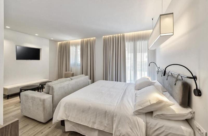 Bitzaro Boutique Hotel image