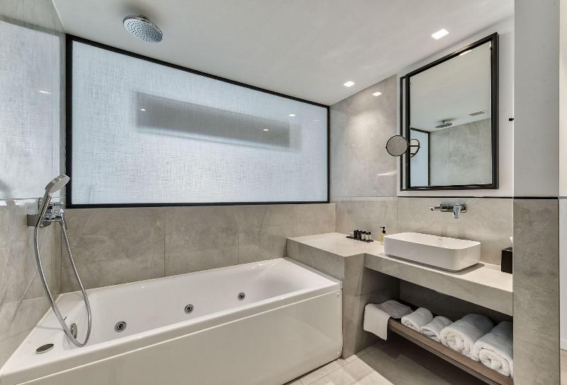 Bitzaro Boutique Hotel image