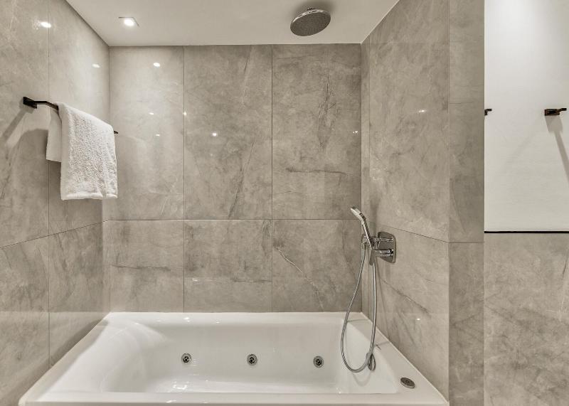 Bitzaro Boutique Hotel image