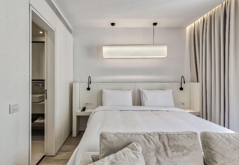 Bitzaro Boutique Hotel image