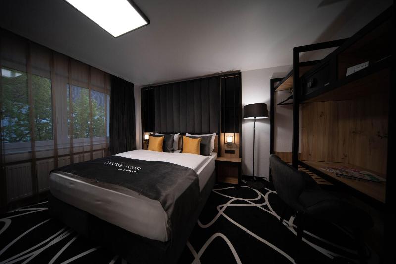 Hotel Unique Pearl image