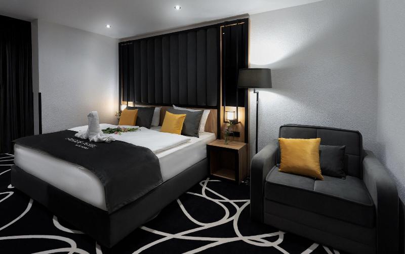 Hotel Unique Pearl image