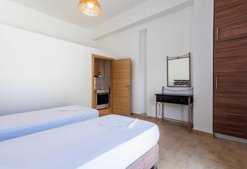 Play On The Sand - Image 8