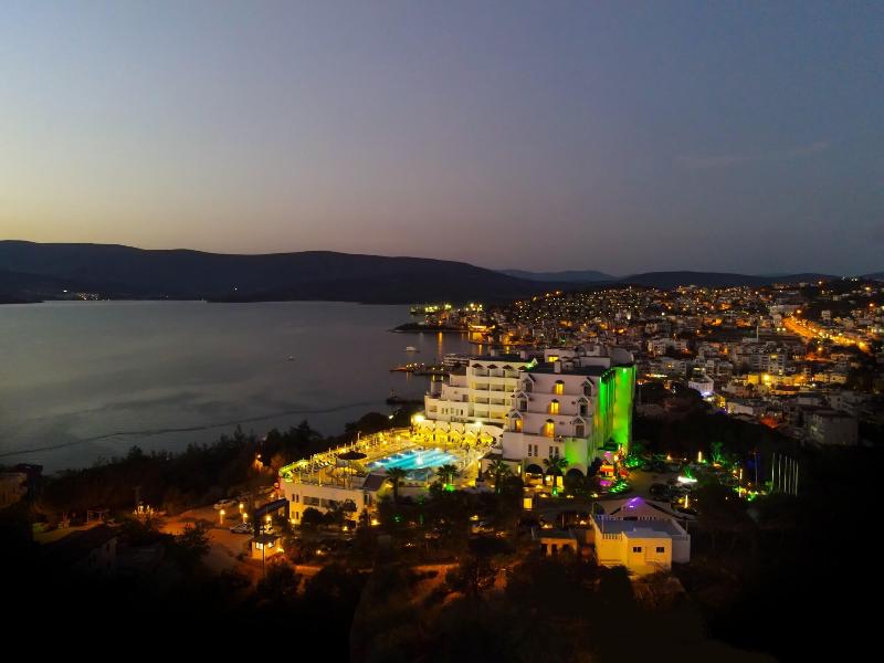 Roseira Beach Resort image