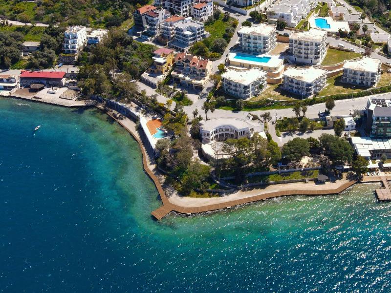 Roseira Beach Resort image