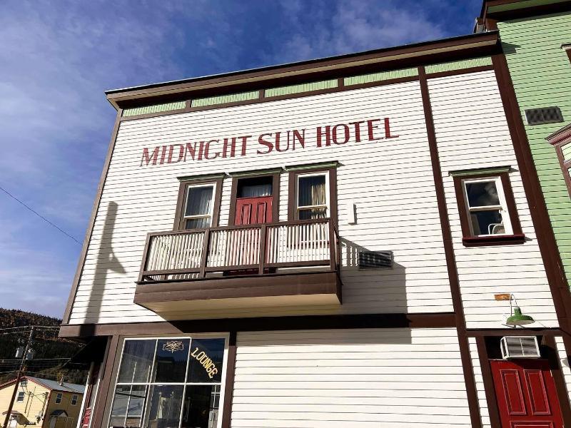 Midnight Sun Hotel — general view