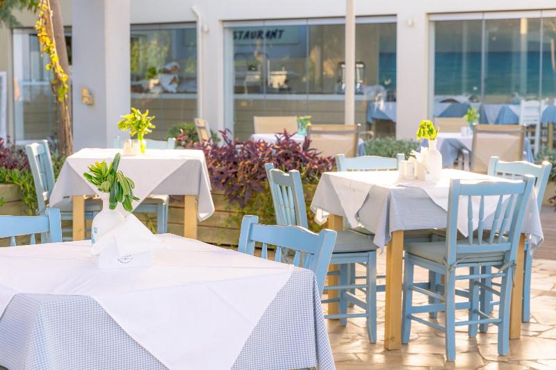 Melina Beach Hotel image