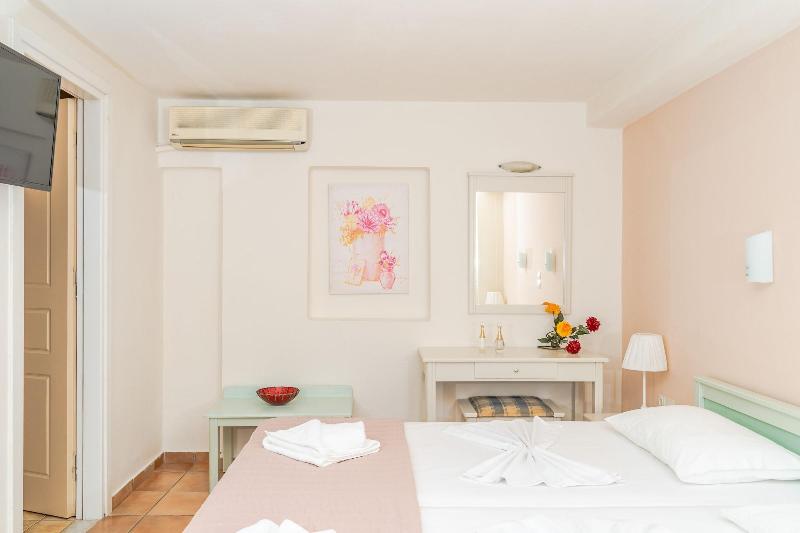 Melina Beach Hotel image