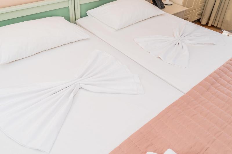Melina Beach Hotel image