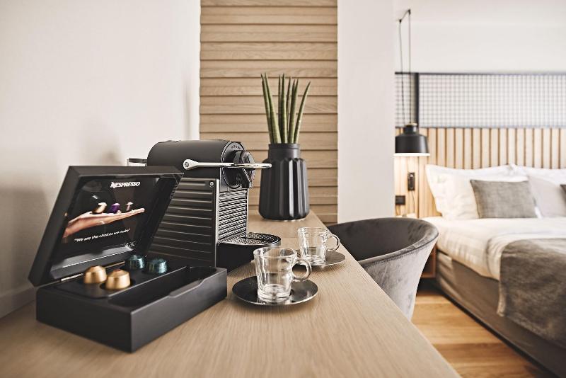 O2 Suites Glyfada image