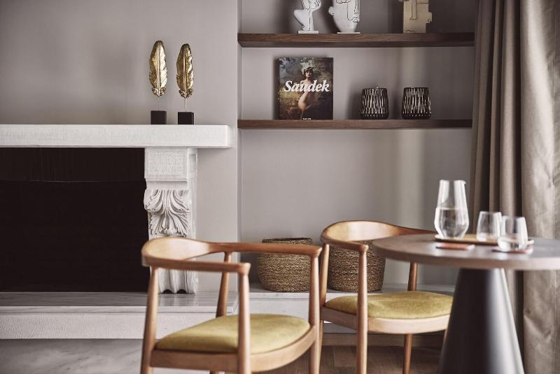 O2 Suites Glyfada image