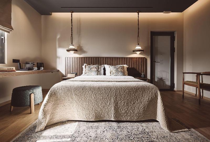 O2 Suites Glyfada image