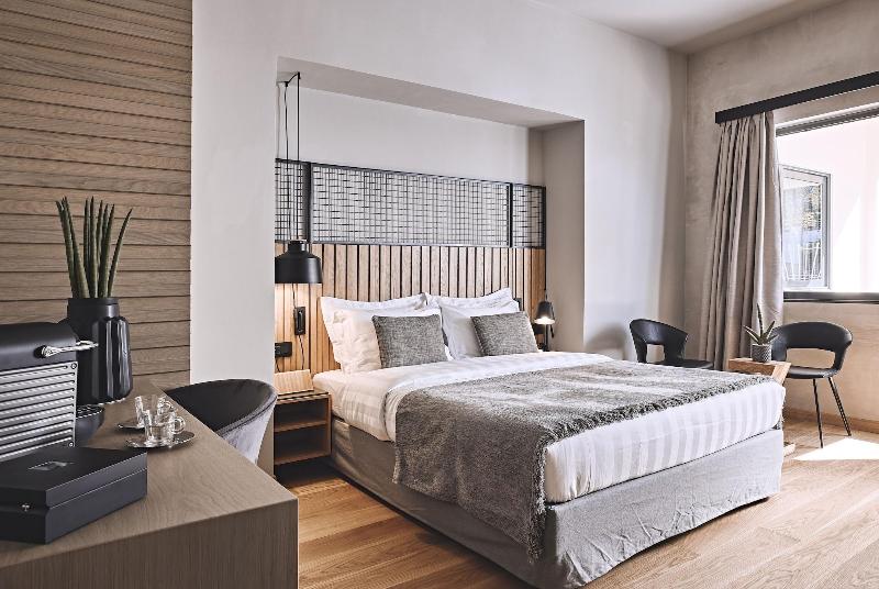 O2 Suites Glyfada image
