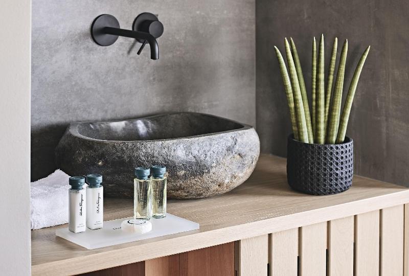 O2 Suites Glyfada image