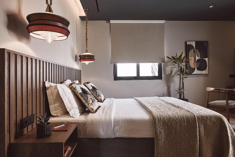 O2 Suites Glyfada image