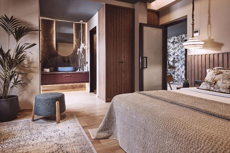 O2 Suites Glyfada image