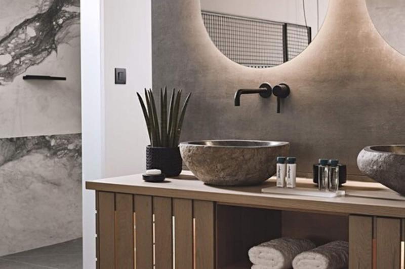 O2 Suites Glyfada image