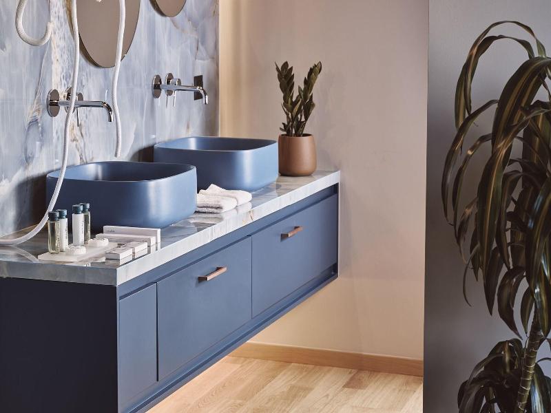 O2 Suites Glyfada image