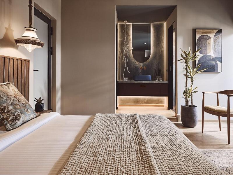 O2 Suites Glyfada image