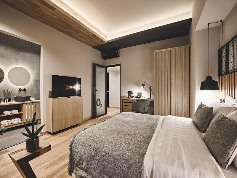 O2 Suites Glyfada image
