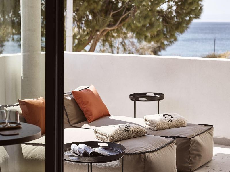 O2 Suites Glyfada image
