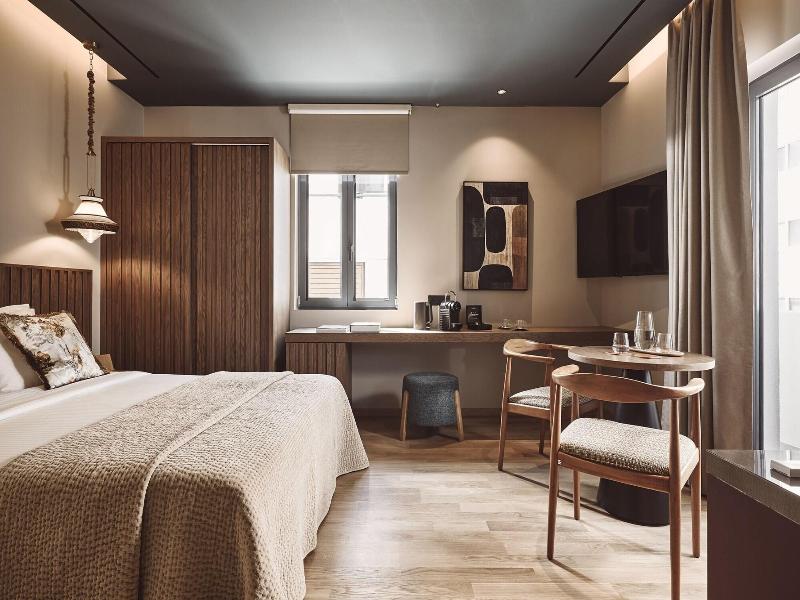 O2 Suites Glyfada image