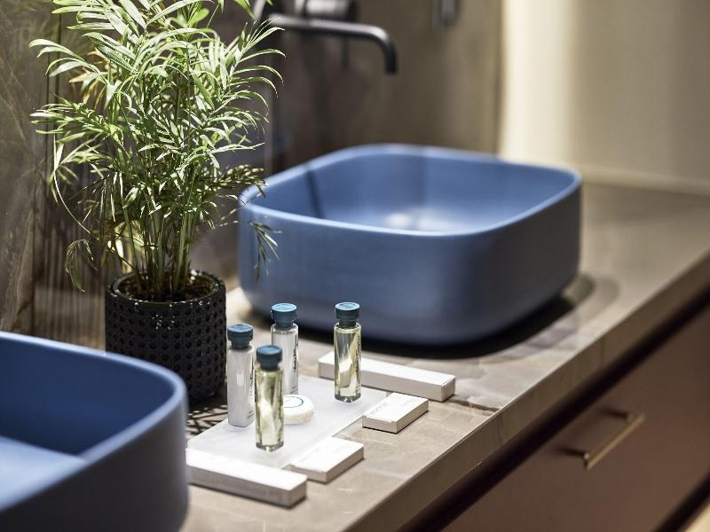 O2 Suites Glyfada image