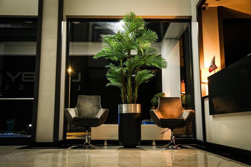 Azehrar Suit Hotel image