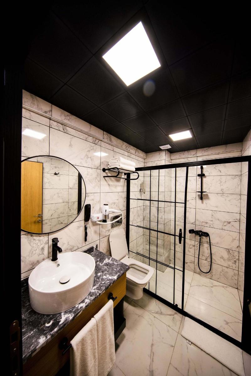 Azehrar Suit Hotel image