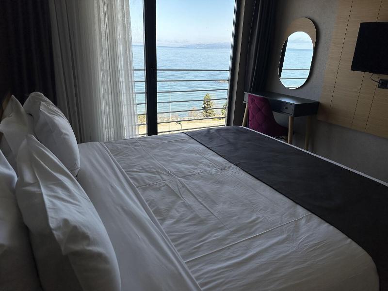 Azehrar Suit Hotel image