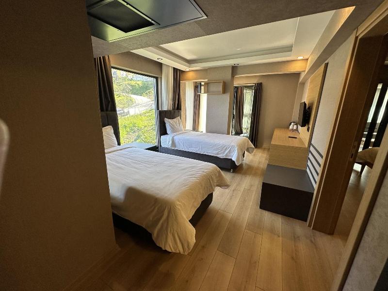 Azehrar Suit Hotel image
