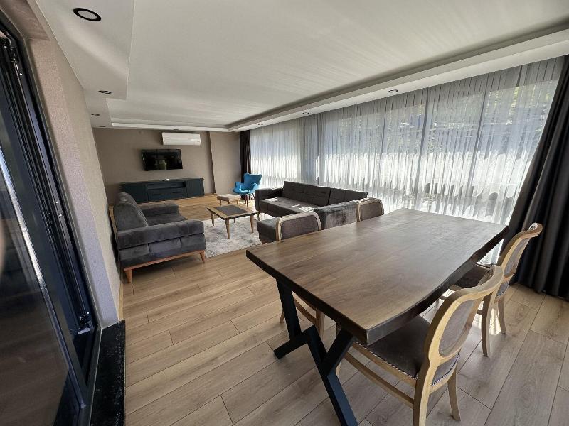 Azehrar Suit Hotel image